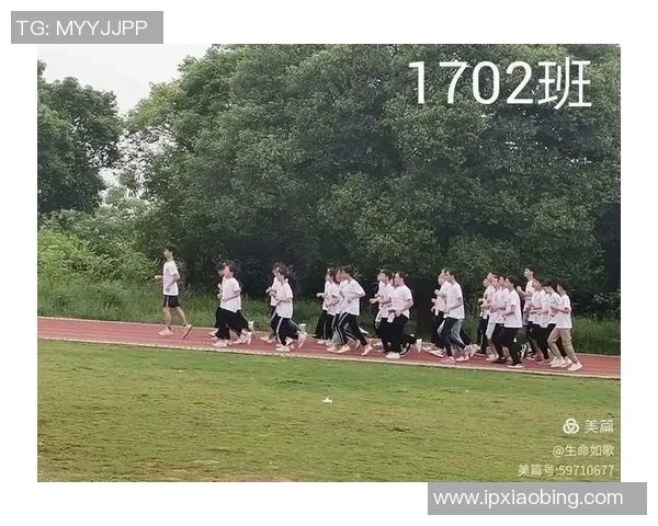 乌德勒支青年队迎战奥斯队全力争胜展现青春风采