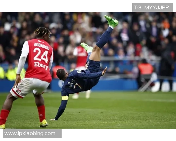 朗斯主场迎战巴黎圣日耳曼争夺法甲积分榜关键战役